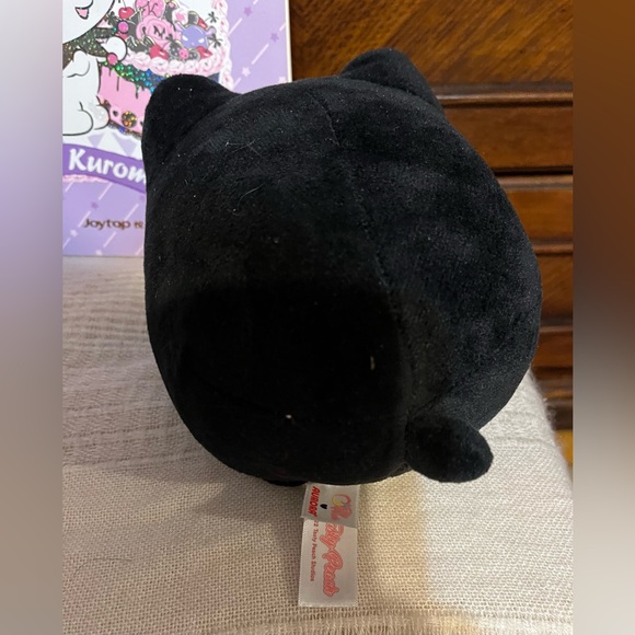 Pusheen The Cat-3 + Miniso Little Monster + Tasty Peach Meowchi Cat Plush + Book - Picture 14 of 16